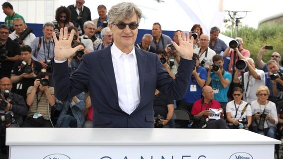 Der deutsche Regisseur und Fotograf Wim Wenders in Cannes (Archivbild von 2018) © bildfunk 