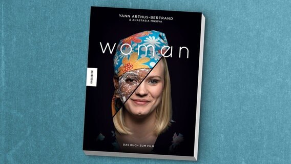 Cover des Foto-Bildbandes "Woman" aus dem Verlag Knesebeck von Anastasia Mikova, Yann Arthus-Bertrand © Robert Mapplethorpe Foundation Foto: Robert Mapplethorpe
