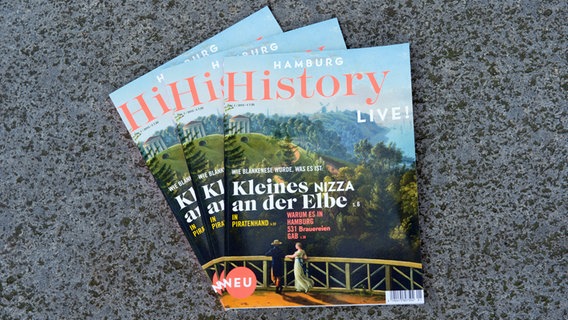 Die erste Ausgabe der Zeitschrift "Hamburg History Live!" © dpa Foto: Daniel Reinhardt