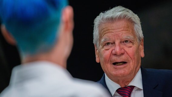 Bundespräsident a.D. Joachim Gauck im Gespräch © picture alliance/dpa | Rolf Vennenbernd Foto: Rolf Vennenbernd