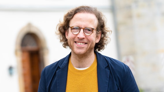 Galerist Johann König © picture alliance/dpa Foto: Moritz Frankenberg