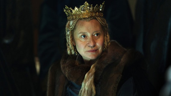 Trine Dyrholm als Margrete in einer Szene des Filmes "Die Königin des Nordens". © Zuzana Panská / SF Studios 