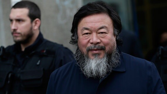 Der Künstler Ai Wei Wei © picture alliance / AP Photo | Petr David Josek Foto: Petr David Josek