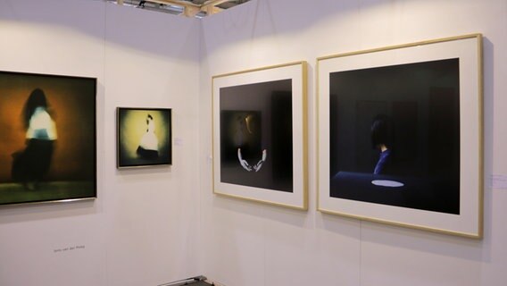 Gemälde und Skulpturen auf der Affordable Art Fair 2017 © NDR.de Foto: Christina Grob