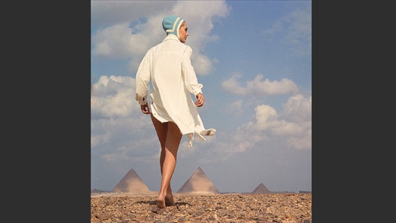 "Op Art-Fashion", 1966 "Op Art-Fashion", 1966 © F.C. Gundlach Foto: F.C. Gundlach