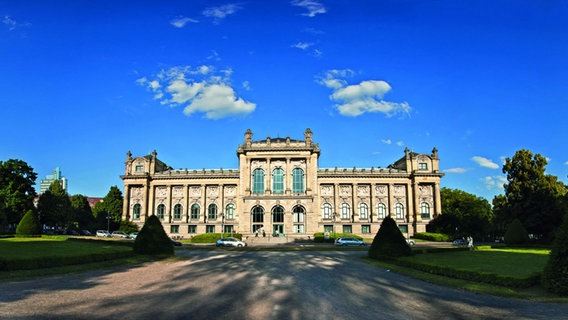 Das Landesmuseum Hannover von außen gesehen © Landesmuseum Hannover 