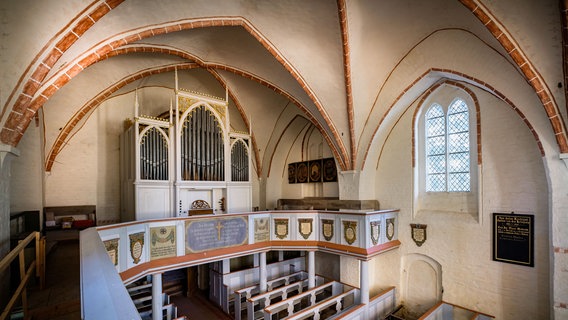 Die Orgel der St. Margarethen Kirche in Glewitz © NDR Foto: Heiko Preller