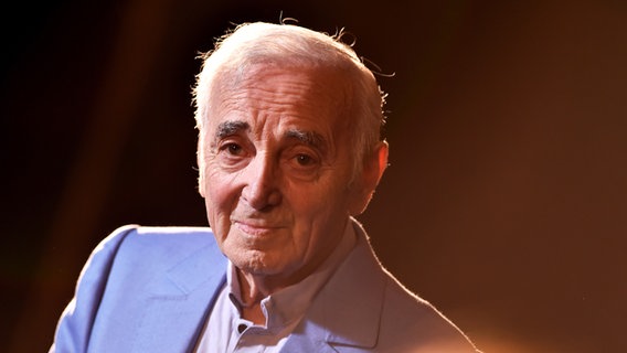 Der Chansonnier Charles Aznavour (1924-2018) im Jahr 2016 in Hollywood © picture alliance/abaca Foto: Hahn Lionel
