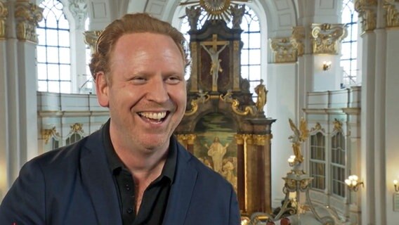 Daniel Hope im Hamburger Michel im Juni 2022 Daniel Hope im Hamburger Michel im Juni 2022 © NDR