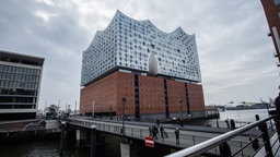 Die Elbphilharmonie am Tag der Plaza-Eröffnung © Christian Spielmann / NDR Foto: Christian Spielmann