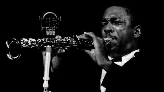 John Coltrane spielt Sopransaxofon. © IMAGO | Philippe Gras / Le Pictorium Foto: Philippe Gras / Le Pictorium