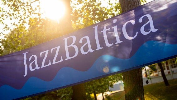 Schild mit der Aufschrift "Jazz Baltica" © John Garve Foto: John Garve