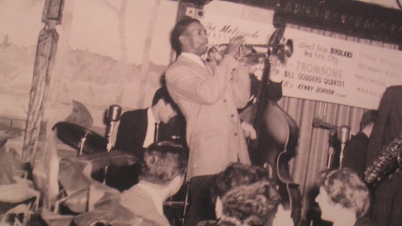 Kenny Dorham spielt Trompete. © CC BY 2.0 