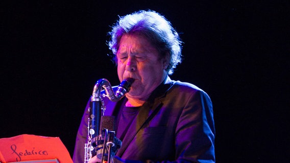 Louis Sclavis, Jazz-Klarinettist © picture alliance / Pacific Press Foto: Marco Destefanis