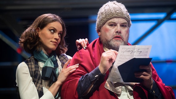 Szene aus "Falstaff" an der Hochschule für Musik, Theater und Medien Hannover Szene aus "Falstaff" an der Hochschule für Musik, Theater und Medien Hannover © HMTMH/Nico Herzog Foto: Nico Herzog