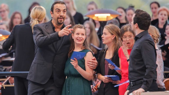 Bariton Claudio Sgura beim NDR Klassik Open Air 2019 in Hannover © NDR Foto: Axel Herzig