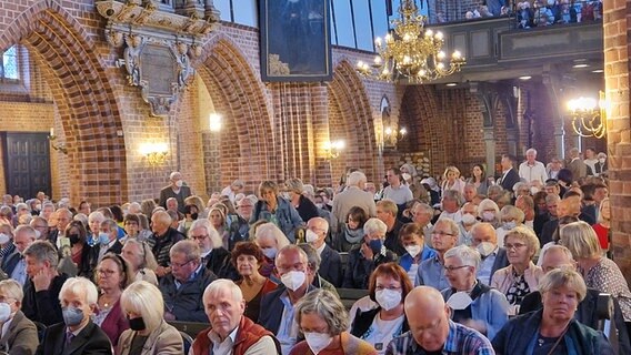Publikum beim King's Singers Konzert in Meldorf © NDR.de Foto: Oliver Kring