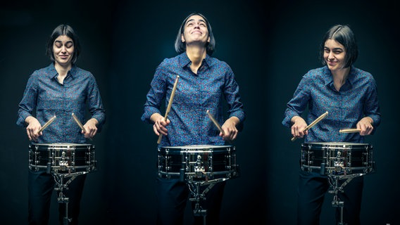 Schlagzeugerin Leonie Klein © Ras Rotter 