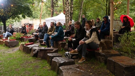 Das Publikum beim Kultursommer Special auf Kampnagel © NDR.de Foto: Jennifer Philipp
