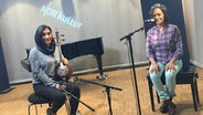 Kimiā Nikpourfarokh und Sara Khodayar vom iranischen Frauenensemble Māhbānoo © NDR 