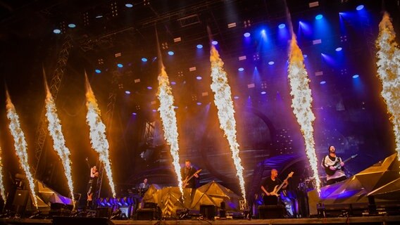 Within Temptation auf dem M'era Luna Festival in Hildesheim 2019.  Foto: Benjamin Hüllenkremer