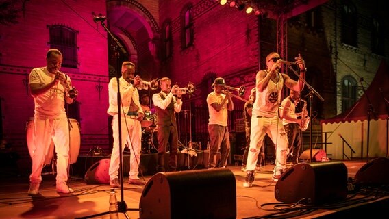 Hypnotic Brass Ensemble beim Musikfest Bremen 2022 © Hannes von der Fecht Foto: Hannes von der Fecht