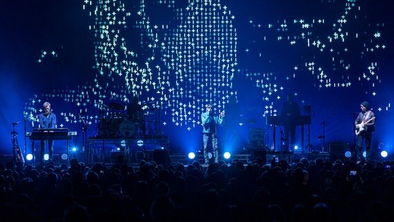 a-ha beim Konzert in Hannover am 2. Mai 2022 © picture alliance/dpa | Moritz Frankenberg Foto: Moritz Frankenberg