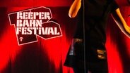 Reeperbahnfestival Logo und Sänger © FlorianTrykowski 