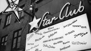 Der Star-Club in der Großen Freiheit 39 auf Hamburg-St.Pauli 1964: Hier traten von 1962 bis 1969 Musikgrößen wie die Beatles, Ray Charles, Jerry Lee Lewis und Fats Domino auf. © dpa Foto: Fritz G. Blumenberg