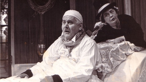 Peter Reder und Marga Heiden in "De gesunne Kranke", 1980  