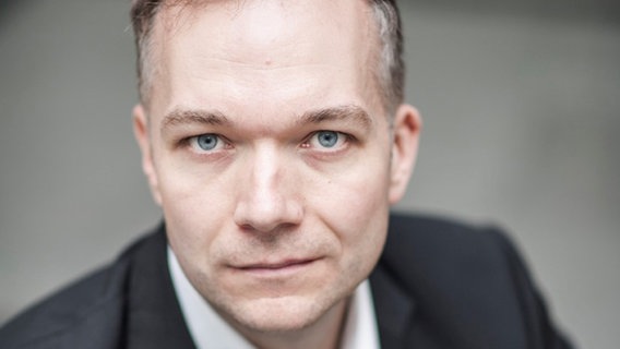 Christian Poewe Christian Poewe © Christian Poewe
