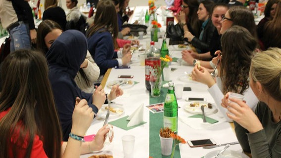 Im Islamischen Kulturzentrums der Bosniaken in Hamburg-Horn © NDR Foto: Stefanie Groth