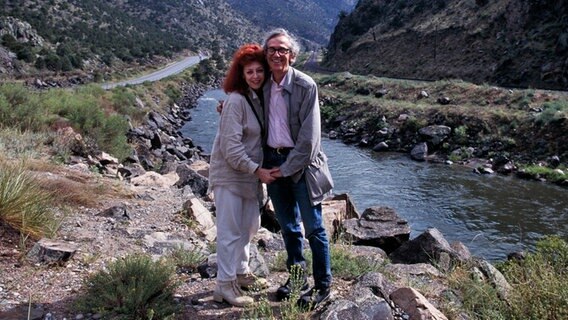 Christo und Jeanne-Claude am Arkansas River, USA, 1996 © Wolfgang Volz Foto: Wolfgang Volz