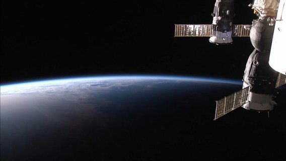 Blick von der Raumstation ISS auf die Erde © picture alliance / dpa | ESA/NASA 