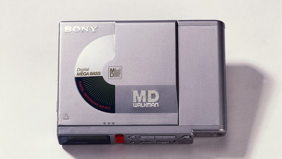 Minidisc-Player von Sony © picture-alliance / Helga Lade Fotoagentur GmbH Foto: Weiss