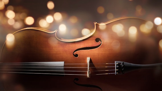Cello in warmer Lichtstimmung © Fotolia.com Foto: Brian Jackson