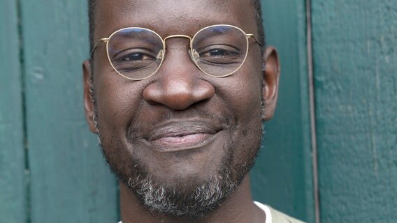 Das Bild zeigt das Gesicht des Autors Pierrot Raschdorff © Axel Martens Foto: Axel Martens