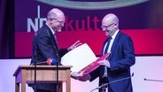 Bei einer Gala im Schloss Herrenhausen wird der NDR Kultur Sachbuchpreis 2018 vergeben. © NDR Foto: Axel Herzig
