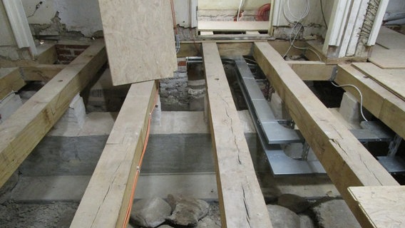 Die Baustelle im Westflügel des Schloss Ludwigslust. © NDR Foto: Axel Seitz