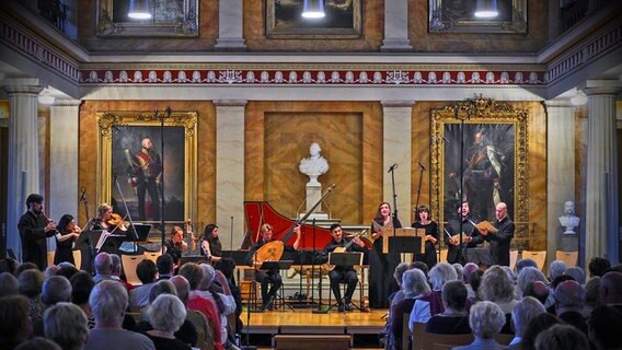 Das Ensemble Seconda Prat!ca steht bei den Internationalen Händelfestspielen 2019 auf der Bühne. © Alciro Theodoro da Silva Foto: Alciro Theodoro da Silva