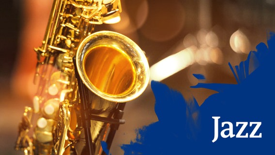 Das "Jazz"-Logo des ARD Radiofestivals 2023 zeigt ein Saxofon und eine blau gefärbte Großaufnahme einer Blüte. Davor steht der Titel der Sendereihe "Jazz". © ARD 
