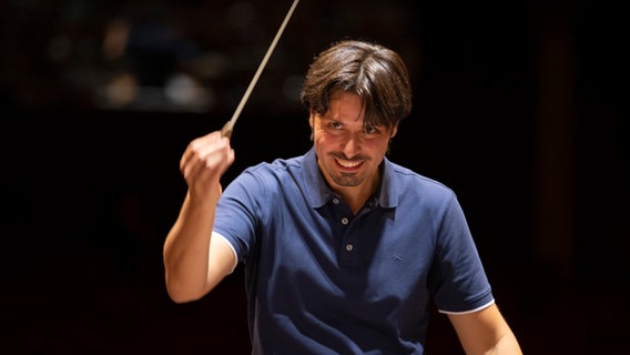 Dirigent Vito Cristofaro © Vito Cristofaro Foto: Stephan Waltz