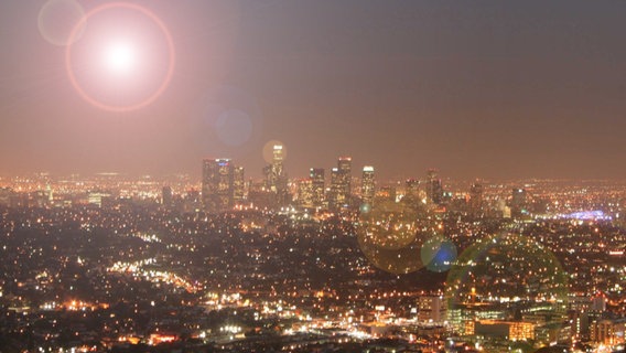 Eine Ansicht von LA bei Nacht. © photocase | Stoff (m) Foto: Stoff