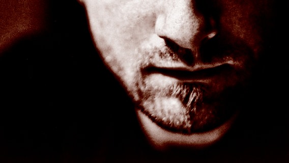 Mund und Nase eines Mannes. © photocase / ausdemweltall Foto: ausdemweltall
