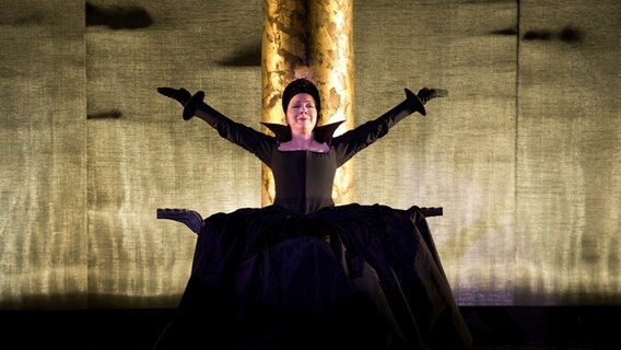 Ulrike Schneider in der Hauptrolle in der Oper "Agrippina" bei den Internationaelen Händel-Festspielen Göttingen 2015. © Theodoro da Silva Foto: Theodoro da Silva