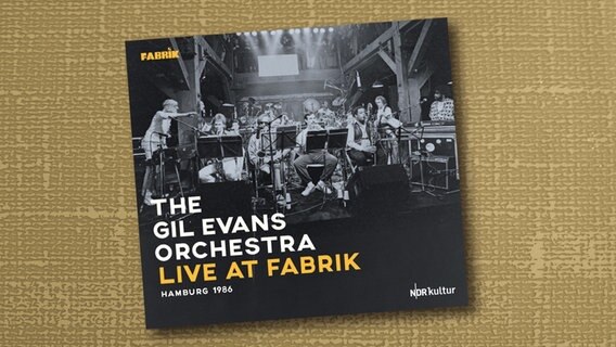 CD-Cover "The Gil Evans Orchestra - Live at Fabrik, Hamburg 1986" © Jazzline 