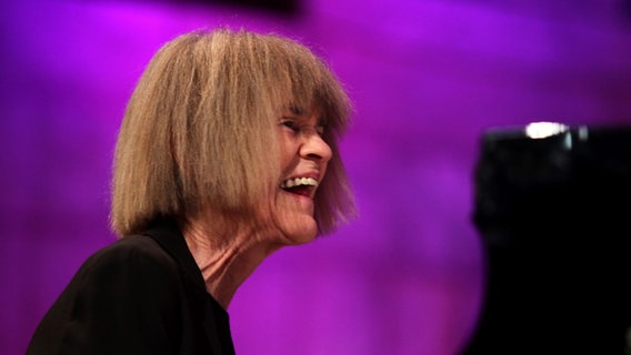 Carla Bley, Pianistin © picture alliance / dpa | Tomasz Gzell 
