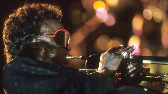 Miles Davis © picture-alliance/ dpa Foto: Dominik Obertreis