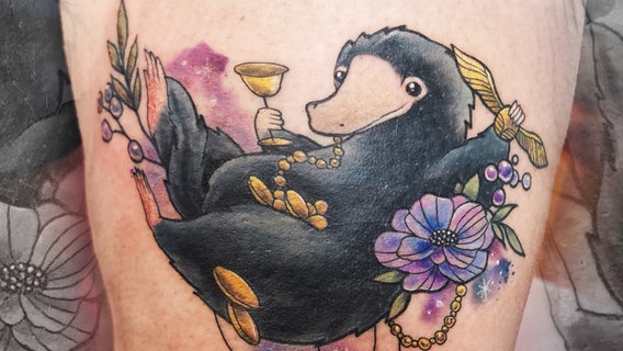 Niffler-Tattoo von Tattookünstlerin Niki © Niki Foto: Niki