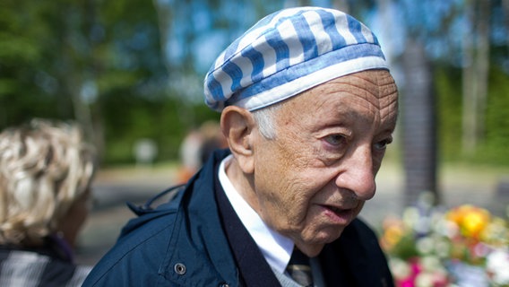 Salomon Birenbaum ist Überlebender des KZ Wöbbelin Salomon Birenbaum ist Überlebender des KZ Wöbbelin © (c) dpa